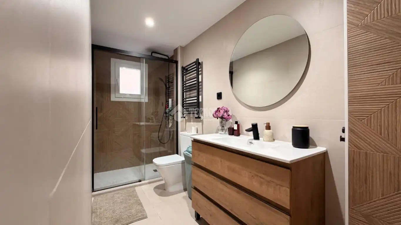 Baño de Piso en venta en Moratalaz