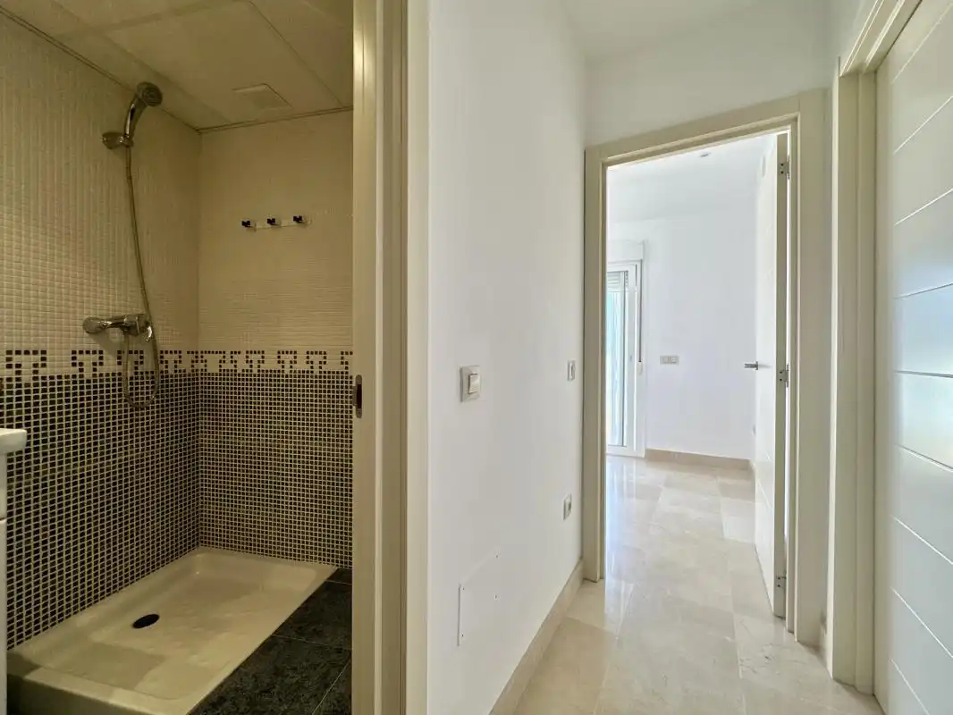 Baño de Ático en venta en Fuengirola con Aire acondicionado, Calefacción y Terraza