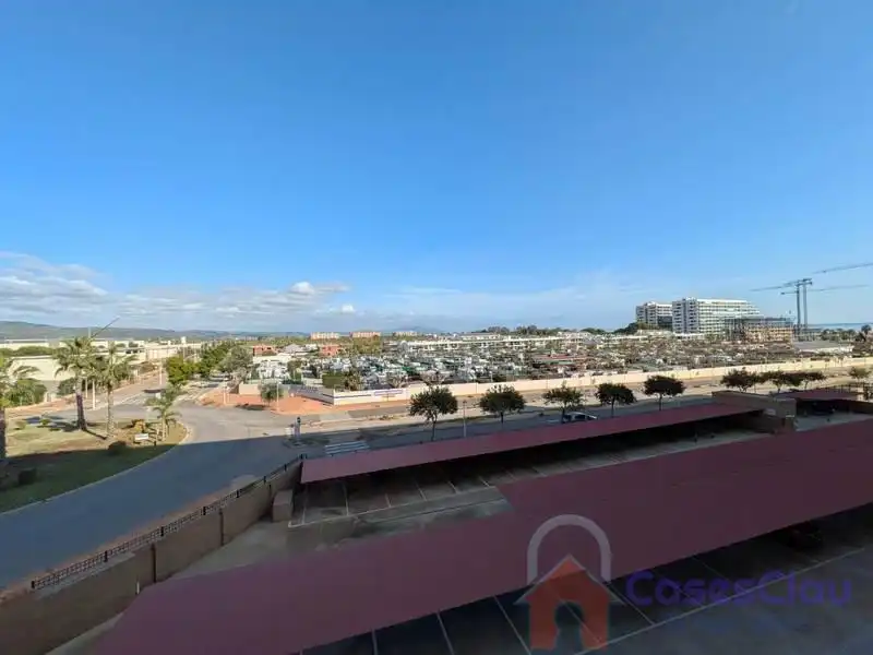 Apartamento con piscina en venta en Central, imagen 2