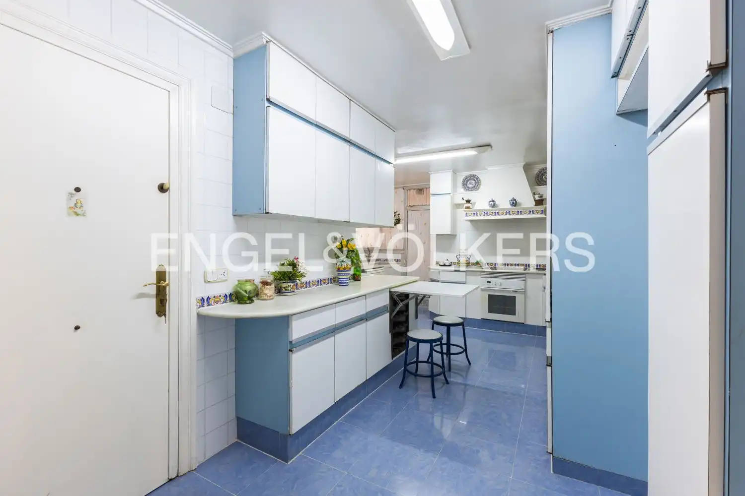 Kitchen of Flat for sale in Valencia  with Air Conditioner, Heating and Balcony