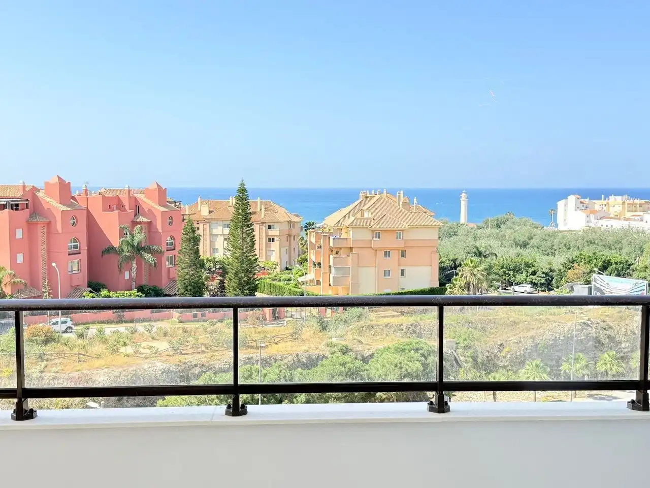 Vista exterior de Ático en venta en Torrox con Aire acondicionado, Calefacción y Trastero
