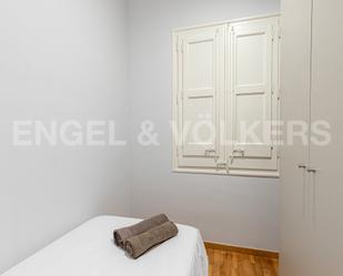 Dormitori de Apartament de lloguer en  Barcelona Capital amb Aire condicionat i Terrassa