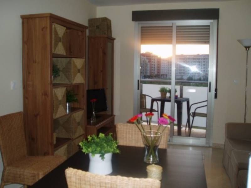 Comedor de Apartamento de alquiler en  Murcia Capital con Aire acondicionado, Calefacción y Jardín privado