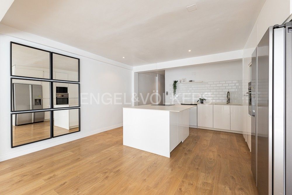 Cuina de Apartament de lloguer en  Valencia Capital amb Aire condicionat, Calefacció i Parquet