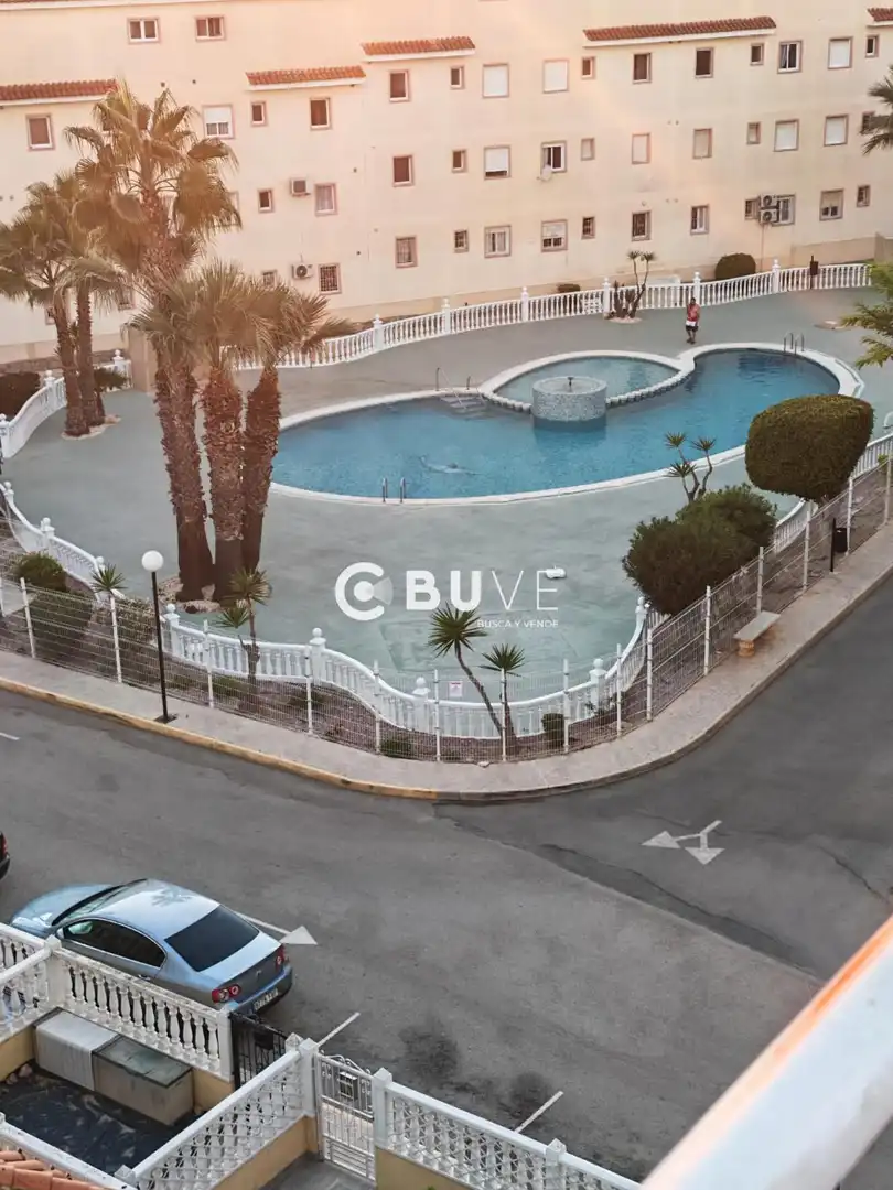 Piso con piscina en venta en Robleda, imagen 2