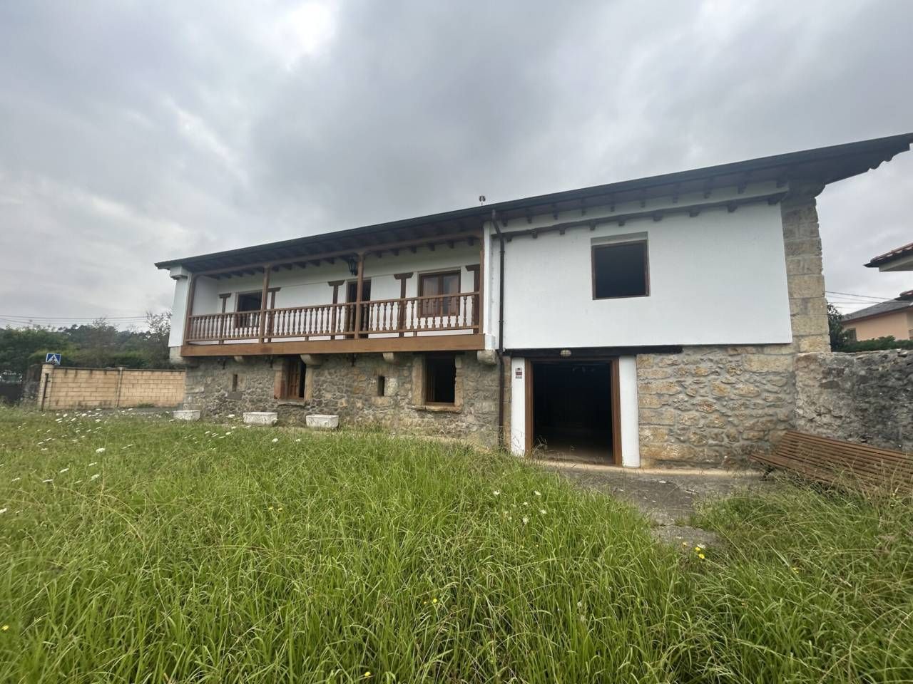 Exterior view of House or chalet for sale in Entrambasaguas  with Heating, Private garden and Terrace
