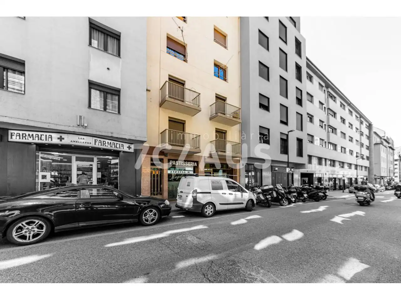 Mixed residential for sale in Calle dr. Mitjavila, imagen 10