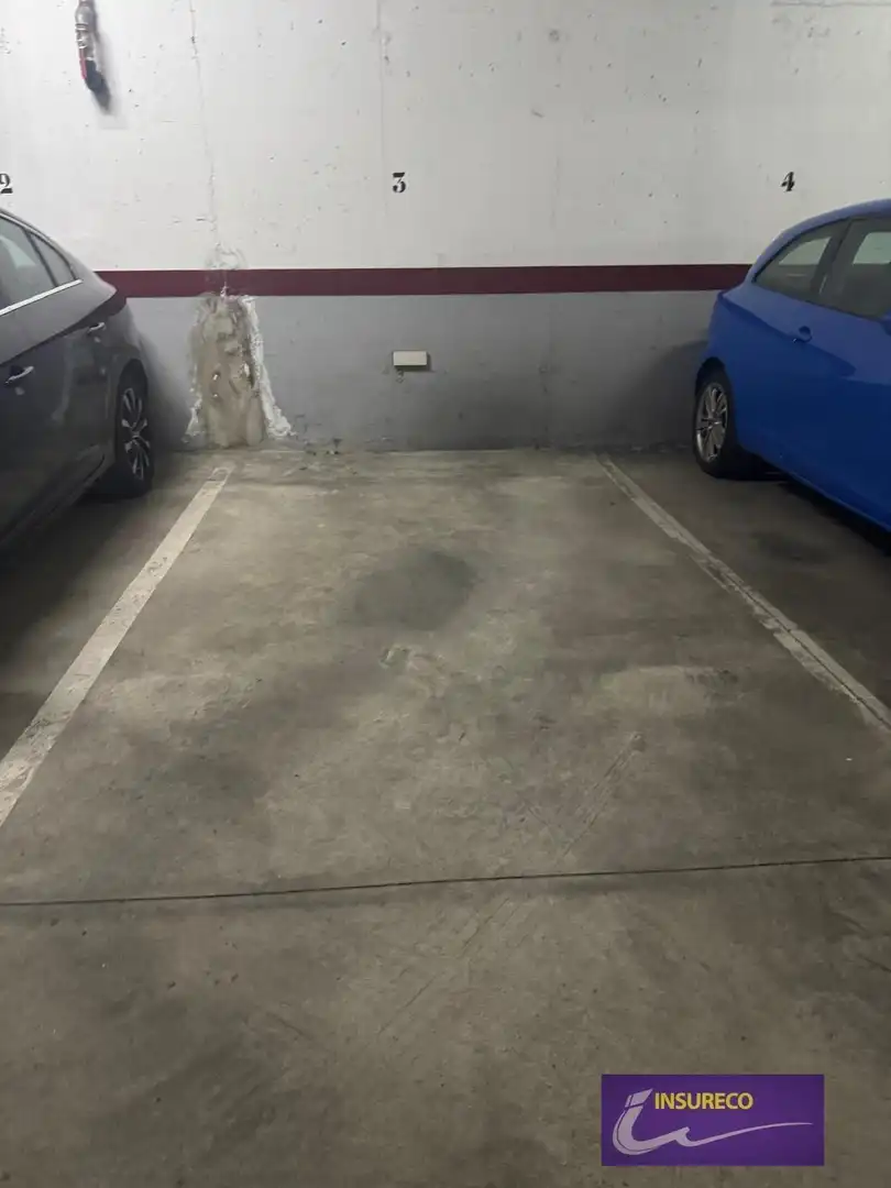 Parking de Apartamento de alquiler en Sariegos con Calefacción, Parquet y Terraza