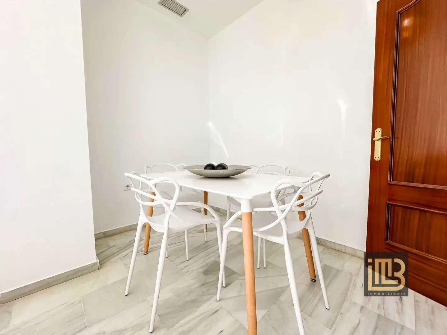 Comedor de Piso de alquiler en Málaga con Aire acondicionado, Calefacción y Terraza