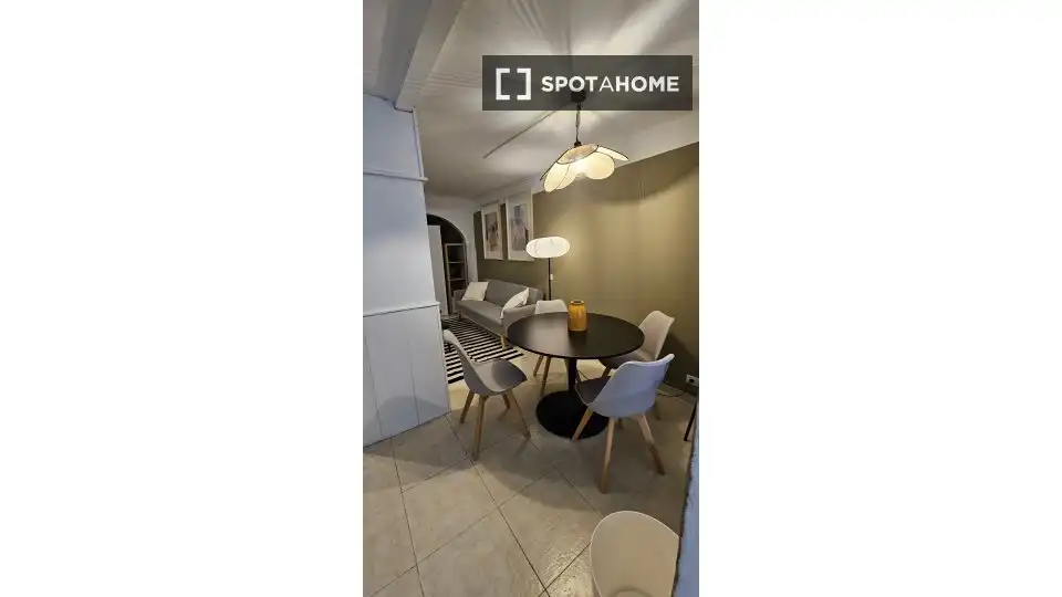 Room in Vila de Gràcia