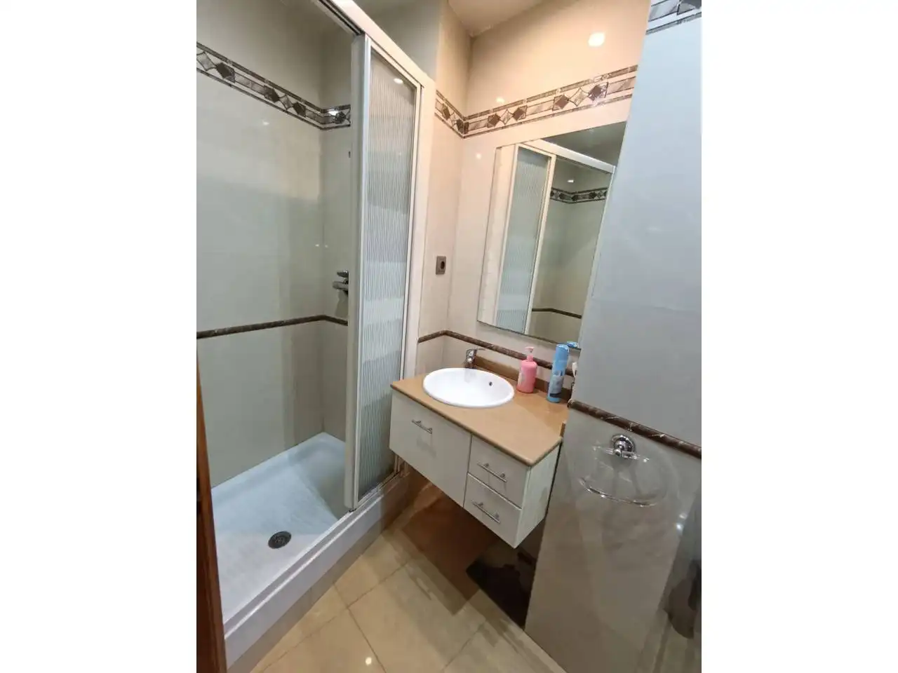 Baño de Piso en venta en Esplugues de Llobregat con Terraza y Balcón