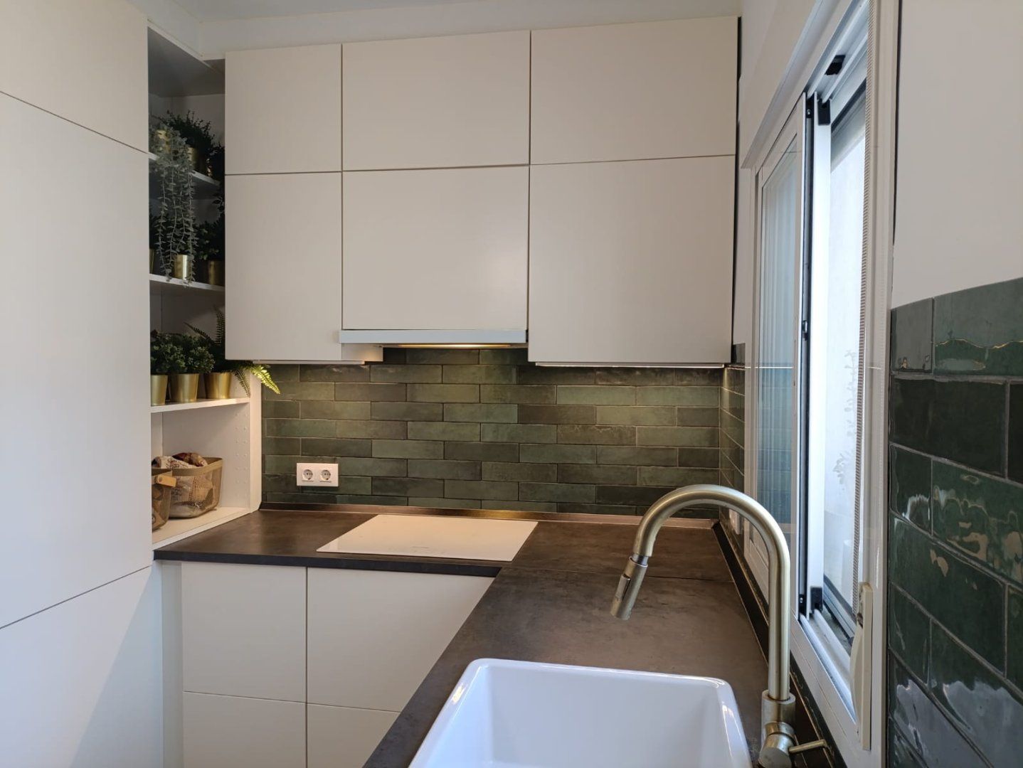 Cuina de Casa adosada en venda en Bollullos de la Mitación amb Aire condicionat, Calefacció i Terrassa