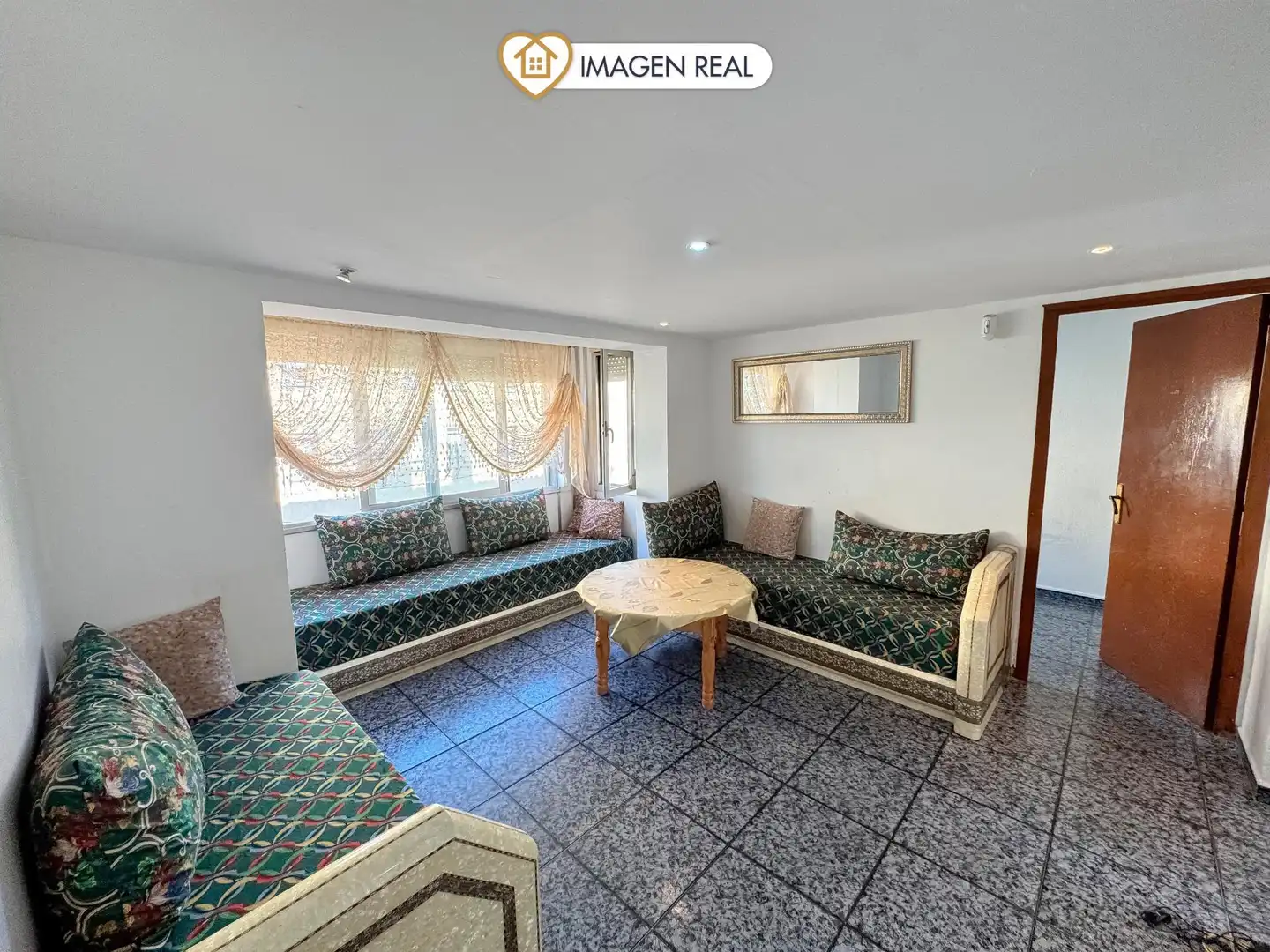 Living room of Flat for sale in Terrassa  with Furnished, Oven and Washing machine