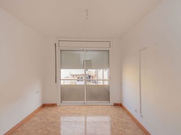 Appartamento con ascensore in vendita a Carrer de Mossèn Lluís Batlle