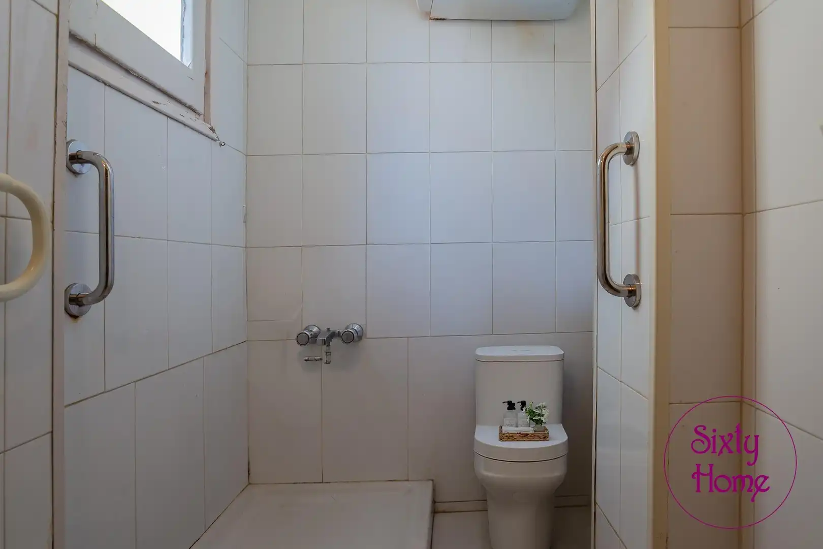 Baño de Piso en venta en Huesca con Calefacción y Amueblado