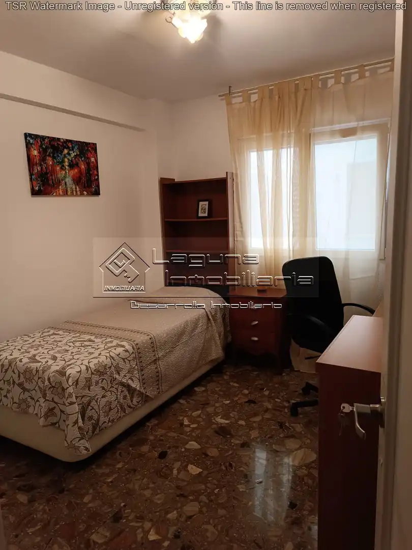 Habitación de Piso en venta en Cádiz