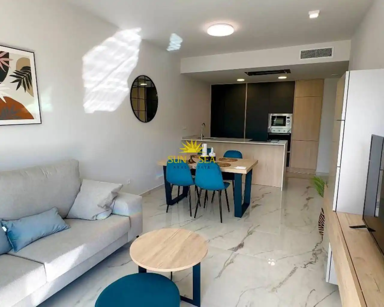 Sala d'estar de Apartament de lloguer en Torrevieja amb Aire condicionat, Calefacció i Piscina