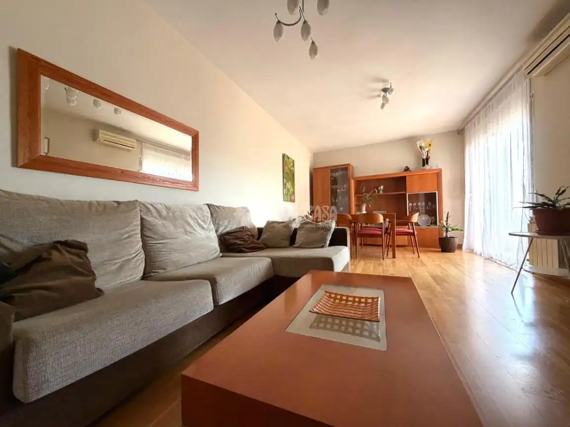 Sala de estar de Piso en venta en Badalona con Aire acondicionado, Trastero y Balcón
