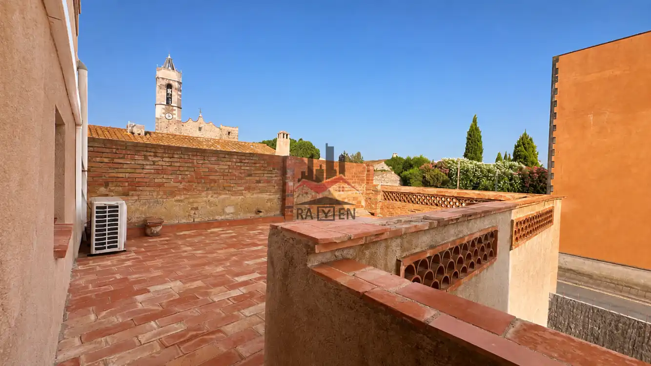 Terrassa de Casa adosada en venda en Riumors