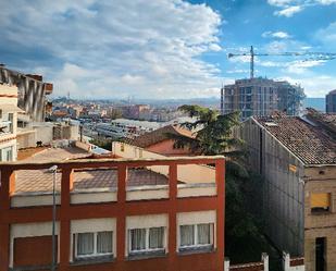 Vista exterior de Pis en venda en Manresa amb Calefacció, Traster i Forn