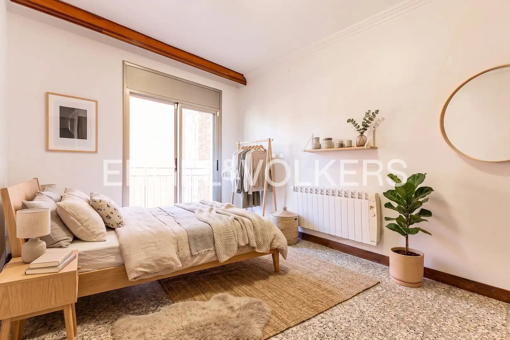 Schlafzimmer von Wohnung zum Verkauf in Barcelona mit Klimaanlage, Heizung und Terrasse