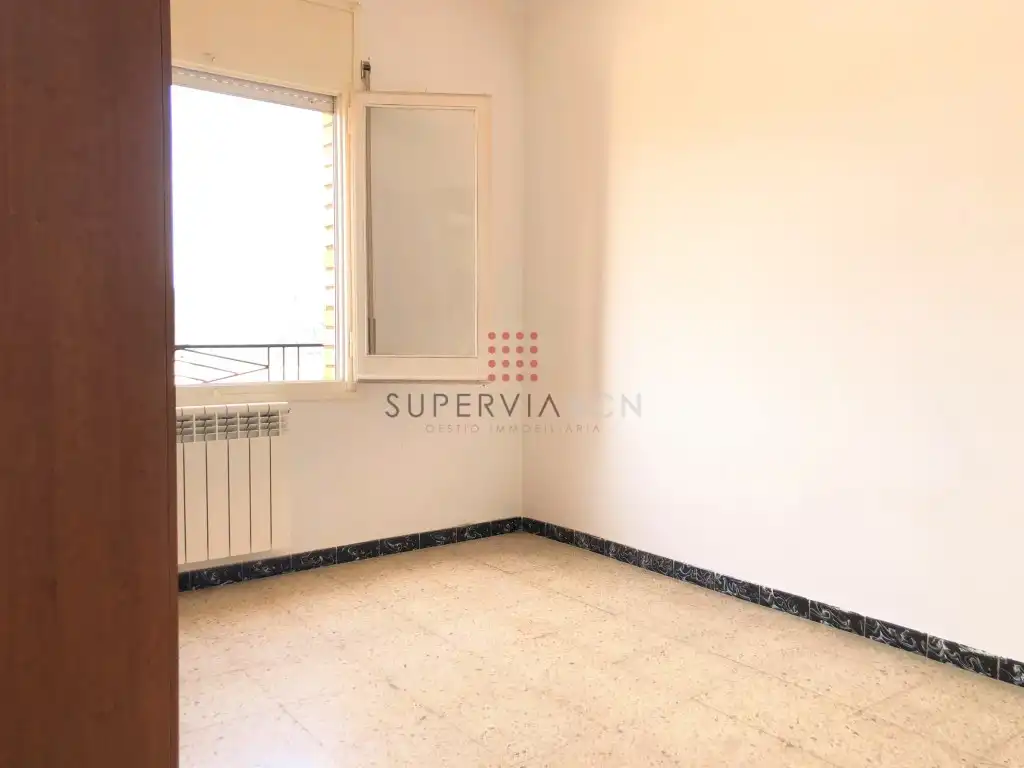 Bedroom of Flat for sale in Avinyó  with Heating