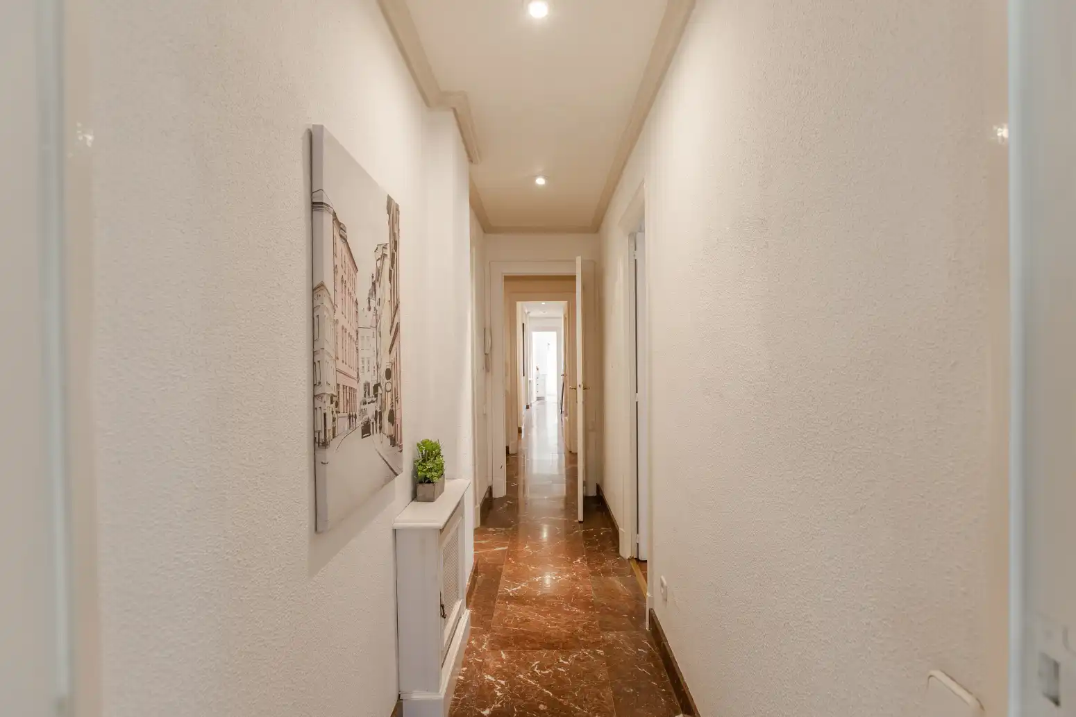 Piso en venta en  Pamplona / Iruña con Calefacción y Parquet