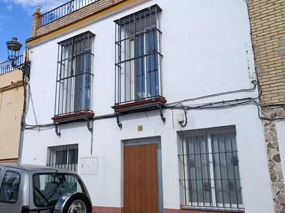 Vista exterior de Casa o xalet en venda en Tomares