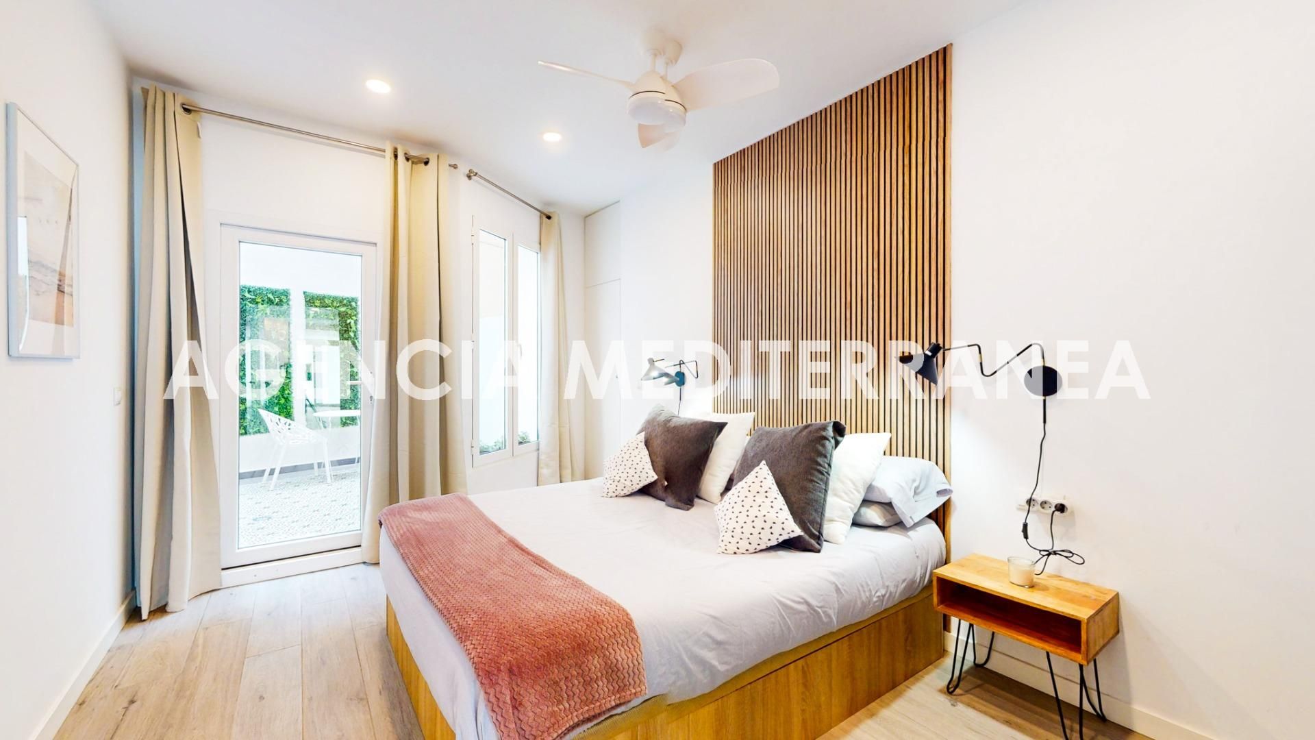 Bedroom of Planta baja for sale in  Valencia Capital  with Air Conditioner and Terrace