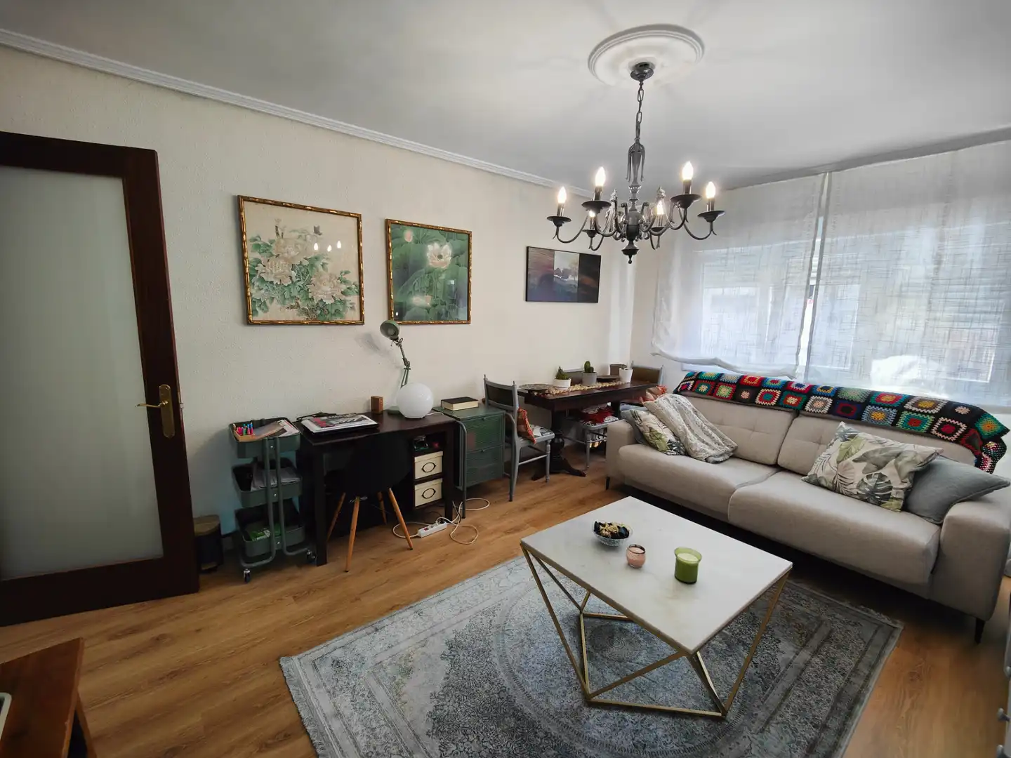 Sala d'estar de Pis en venda en Santander amb Parquet, Moblat i Forn