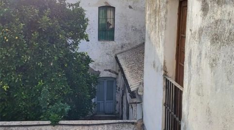 Foto 3 de Casa adosada en venta en Calle Blas de Otero, 17, Las Cabezas de San Juan, Sevilla