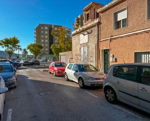 Vista exterior de Casa adosada en venda en Orihuela amb Terrassa