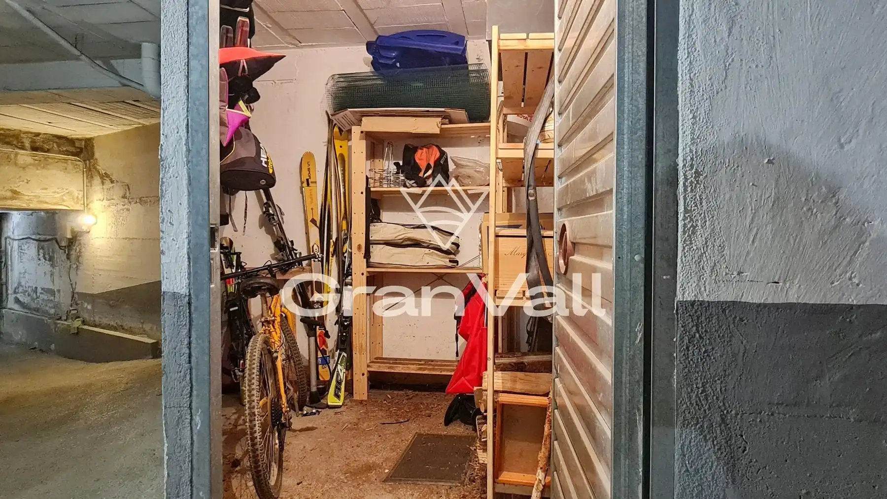 Apartament en venda en Alp amb Calefacció, Jardí privat i Parquet
