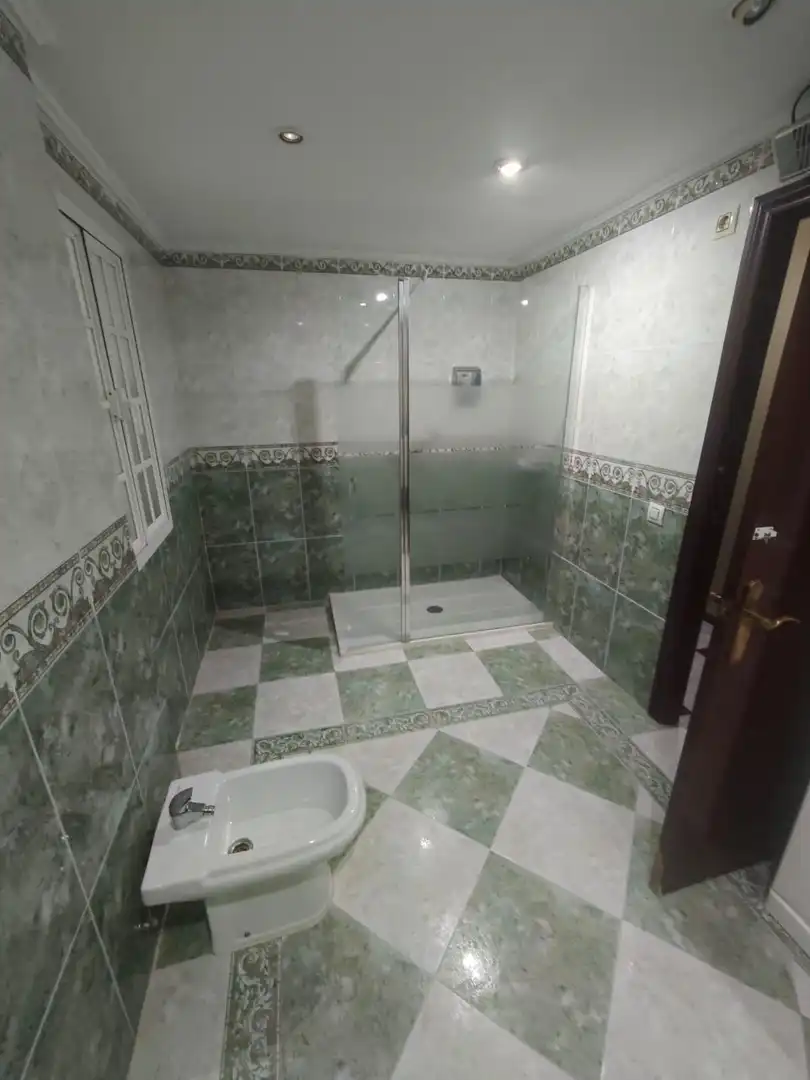 Baño de Piso en venta en Cádiz