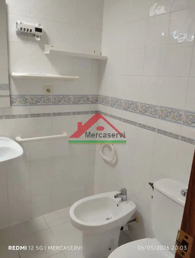 Badezimmer von Wohnungen zum Verkauf in Vinaròs mit Terrasse und Möbliert