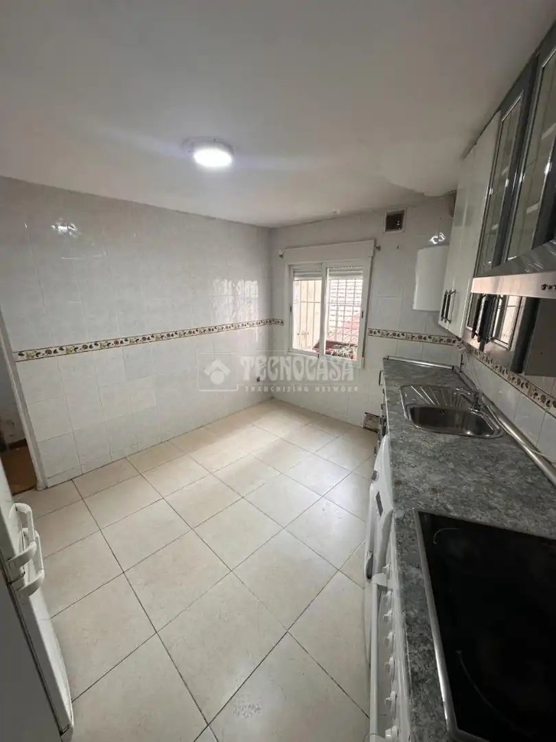 Cocina de Piso en venta en Madrid
