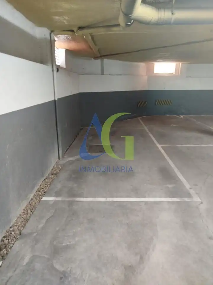 Aparcament de Pis en venda en San Andrés del Rabanedo amb Calefacció, Parquet i Traster