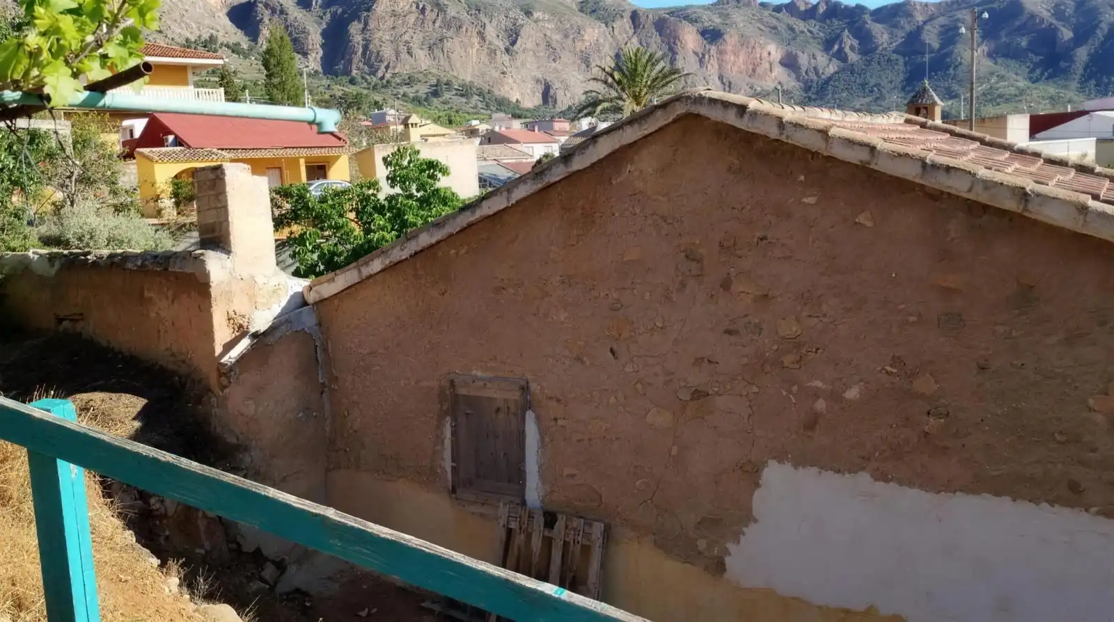 Vista exterior de Casa adosada en venta en Orihuela