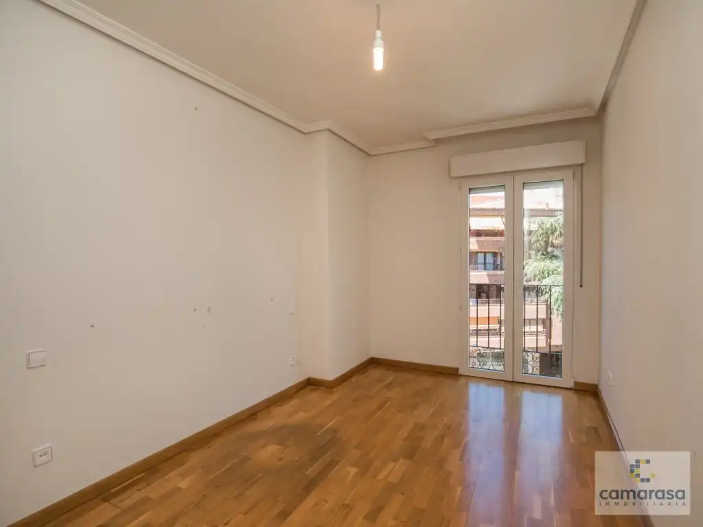 Flat for rent in Paseo Dos De Mayo, 2, Centro