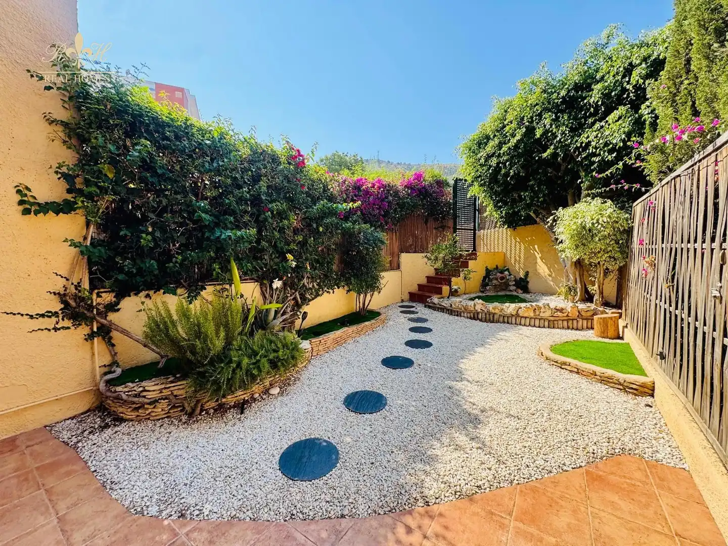 Terraza de Dúplex en venta en L'Alfàs del Pi con Aire acondicionado, Jardín privado y Piscina