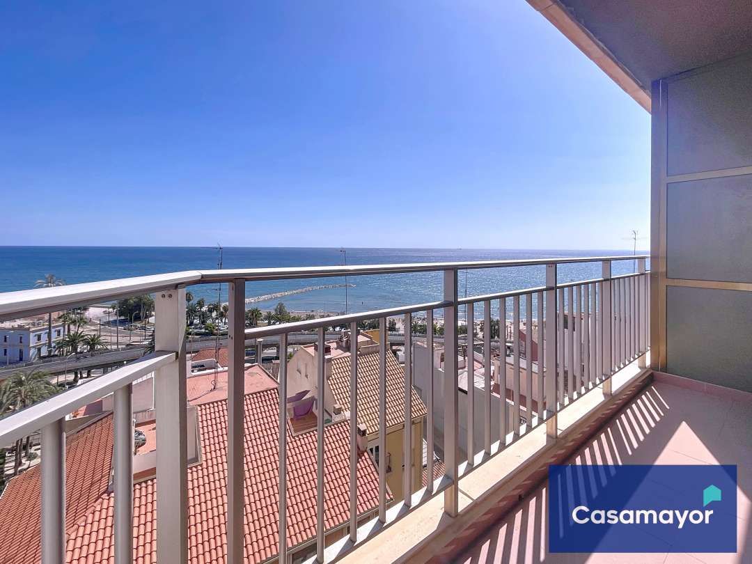 Terraza de Piso en venta en Alicante / Alacant con Calefacción y Terraza