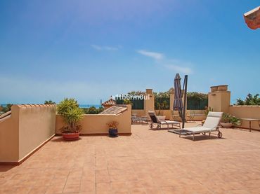 Apartament amb piscina en venda a Calle Lago de los Cisnes 1