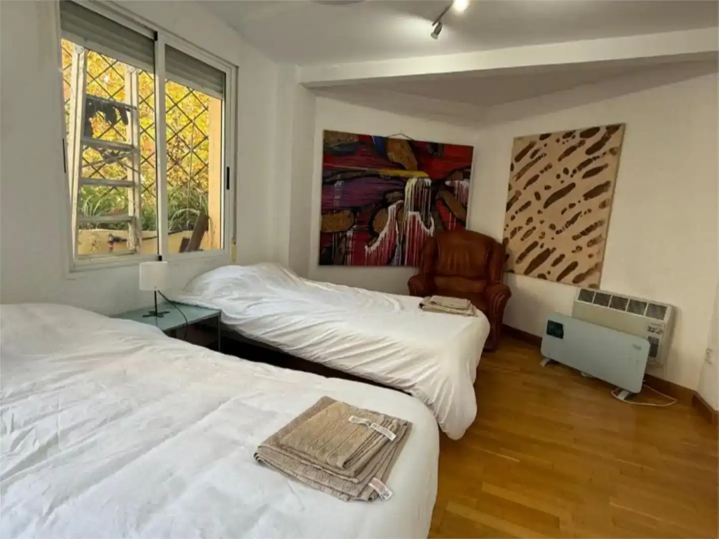 Schlafzimmer von Wohnung zur Miete in  Zaragoza Capital mit Klimaanlage und Balkon