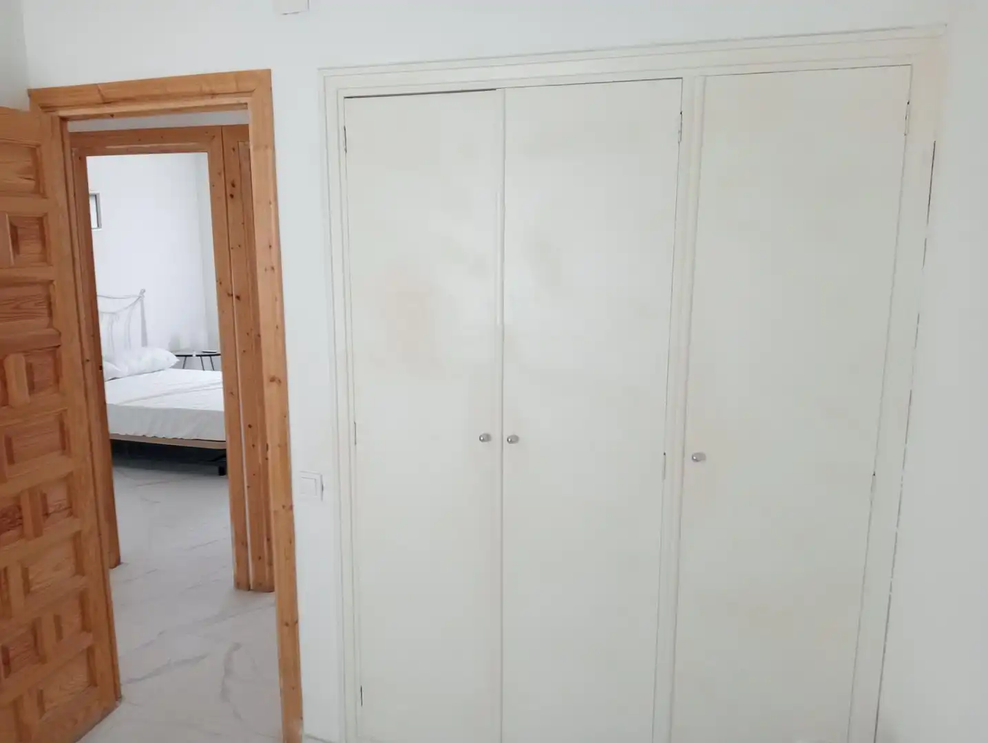 Schlafzimmer von Wohnung zur Miete in Sevilla mit Klimaanlage, Terrasse und Möbliert