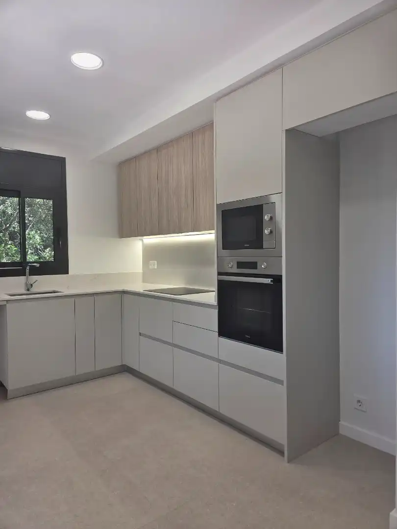 Cocina de Casa o chalet en venta en Torrelles de Llobregat con Aire acondicionado, Calefacción y Jardín privado