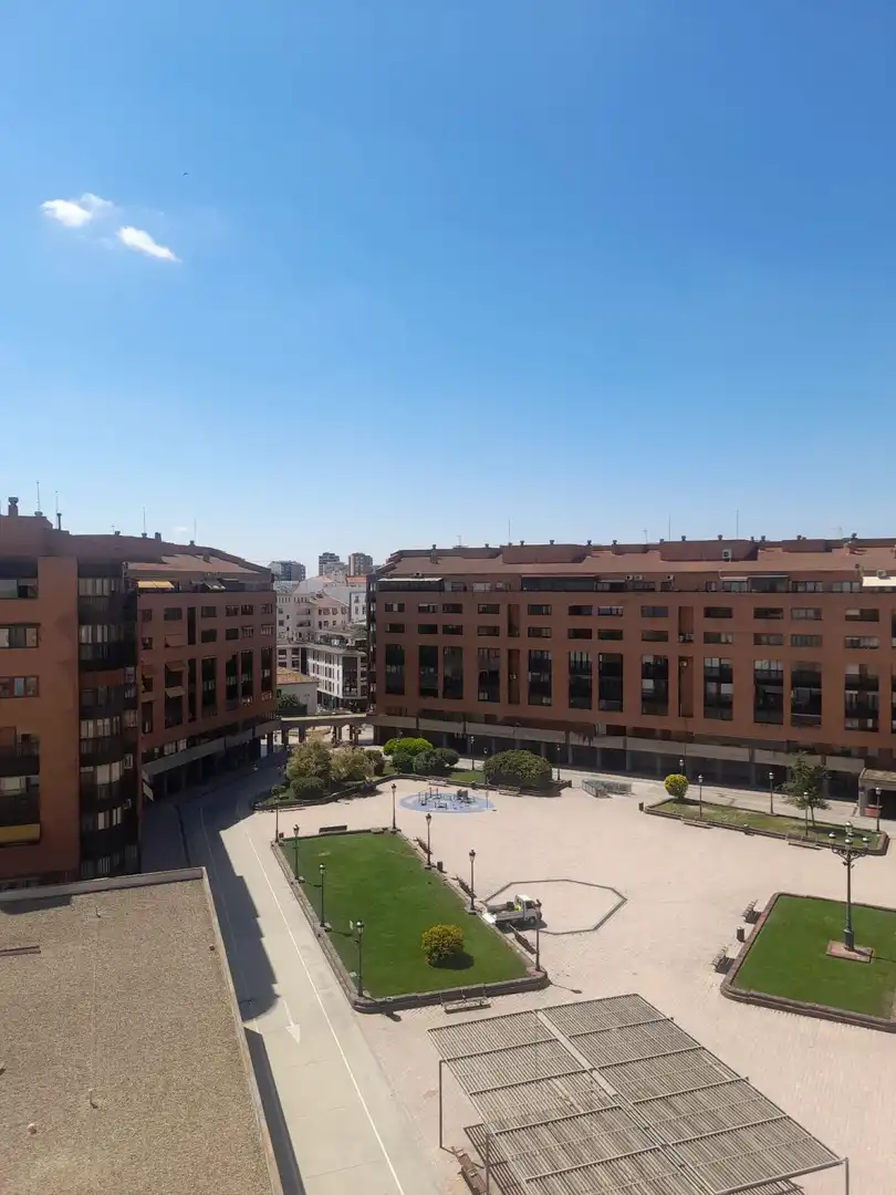 Vista exterior de Apartament en venda en Albacete amb Aire condicionat, Calefacció i Terrassa