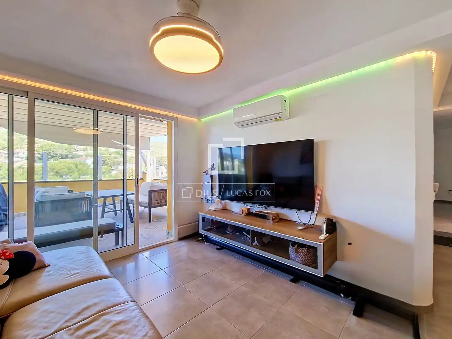Sala de estar de Casa o chalet en venta en Calafell con Aire acondicionado, Calefacción y Terraza