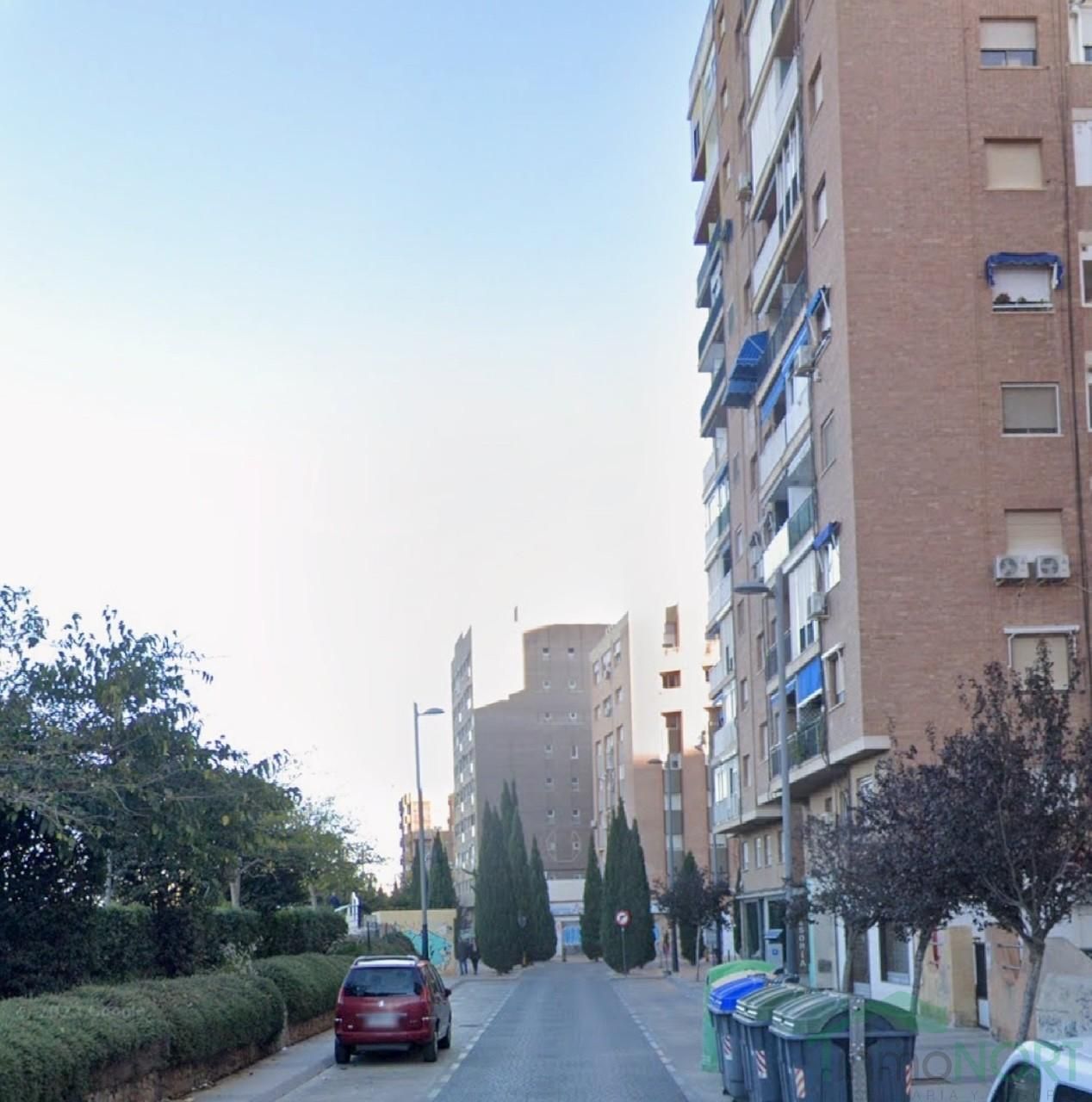 Pis en venda a DOCTOR LUIS CALANDRE, Barrio de la Concepción