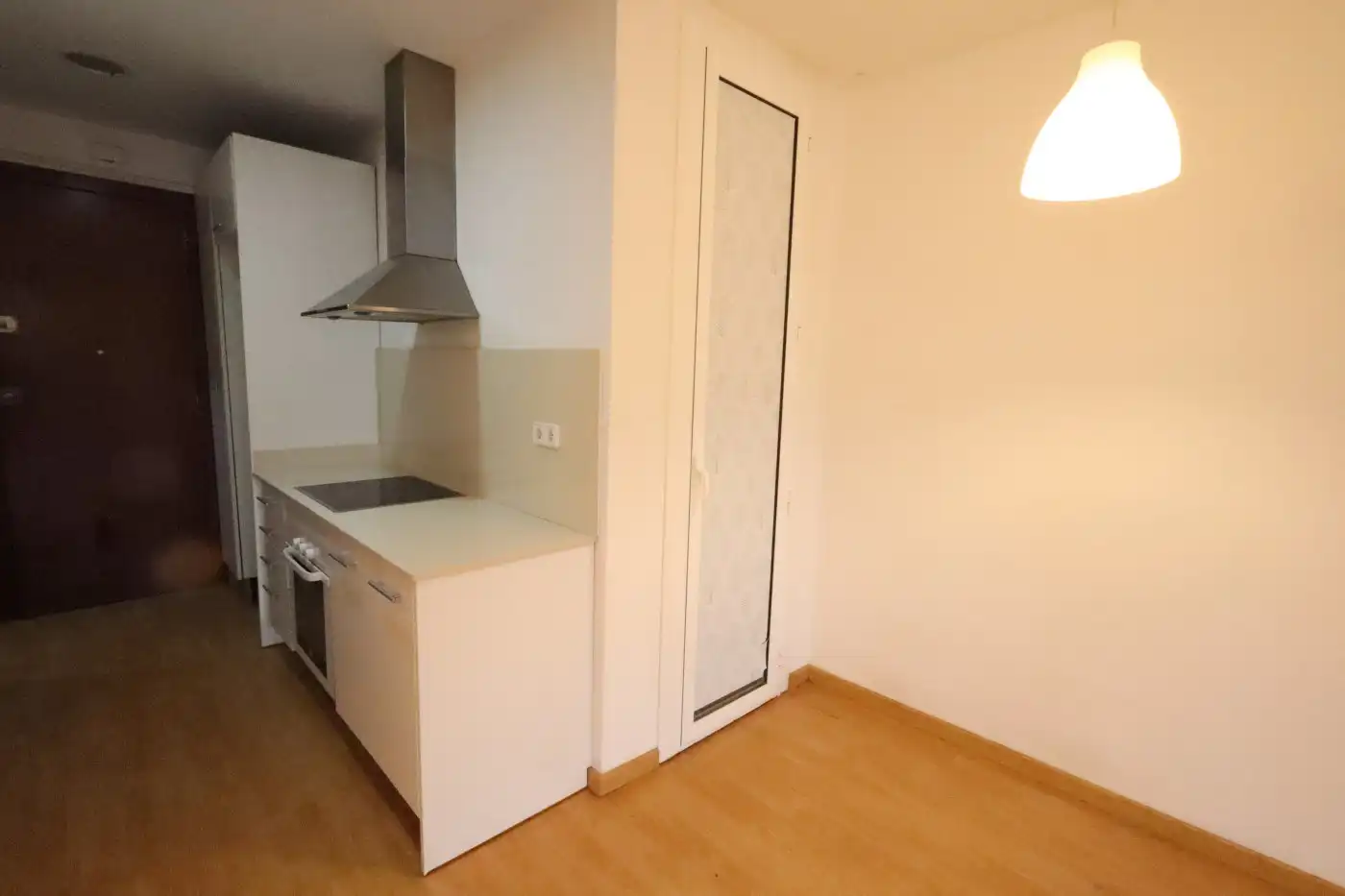 Cocina de Piso en venta en Barcelona con Balcón