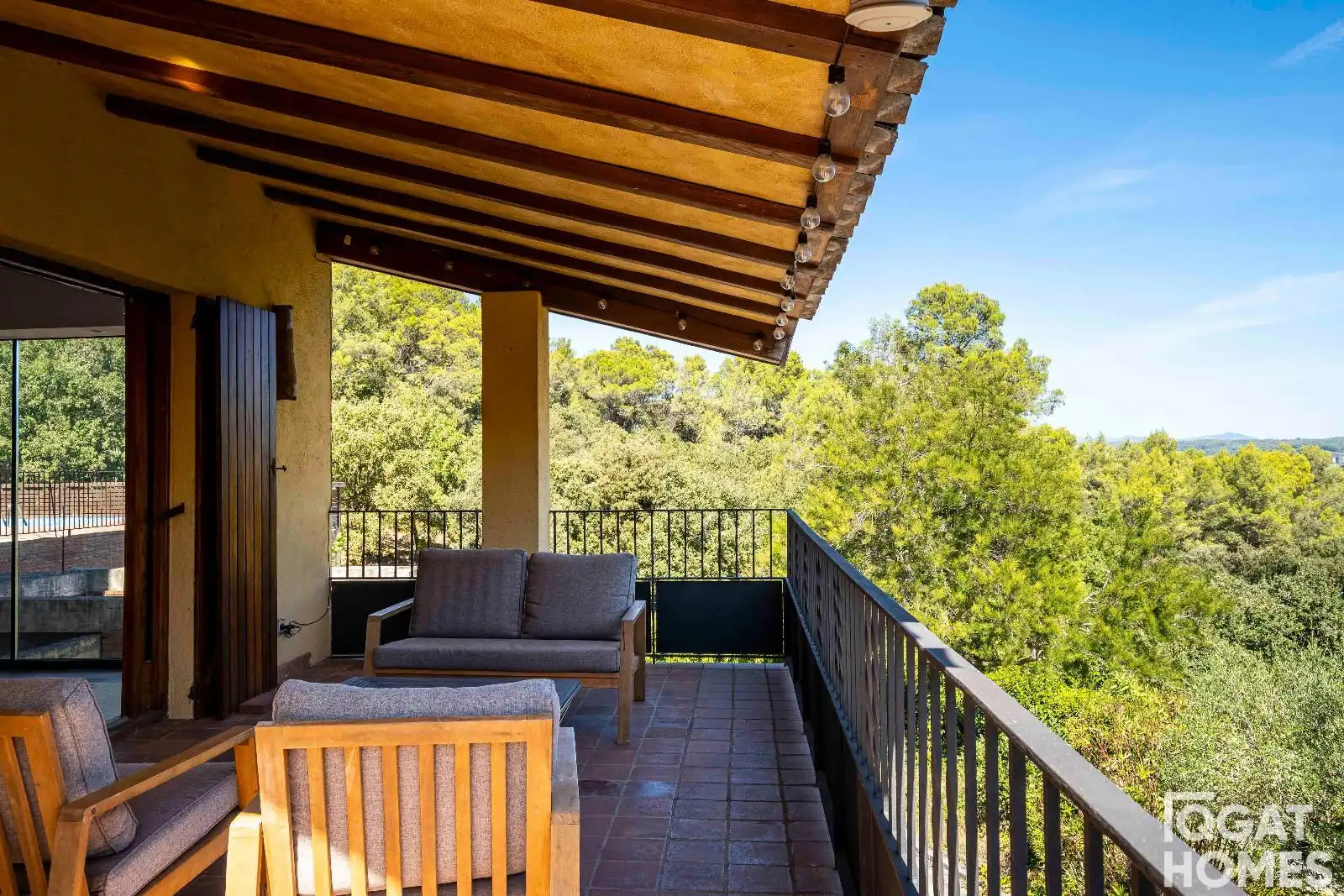 Chalet con piscina en alquiler en Salut, imagen 3